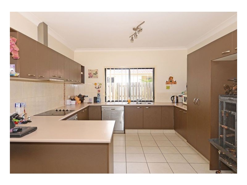 39 Earl St Vincent Circuit, Eli Waters QLD 4655