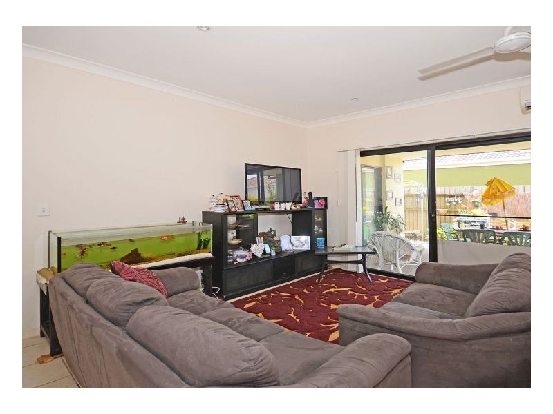 39 Earl St Vincent Circuit, Eli Waters QLD 4655