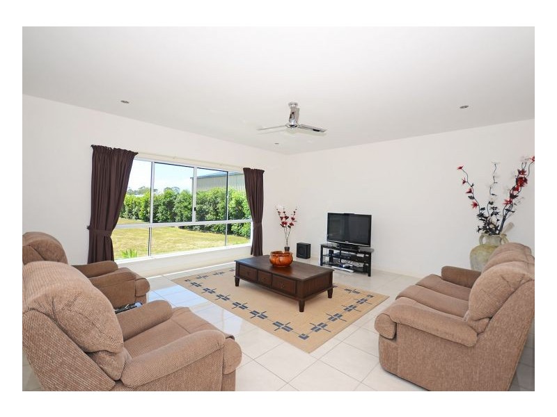 12 Cockatiel Court, Dundowran Beach QLD 4655