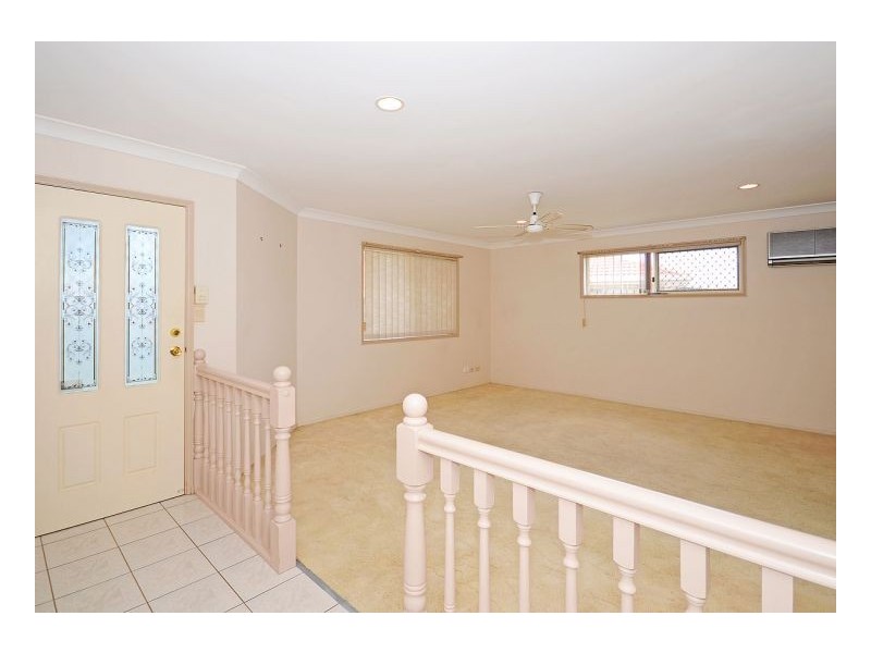 4 Elm Court, Kawungan QLD 4655