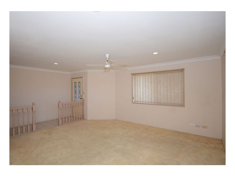 4 Elm Court, Kawungan QLD 4655