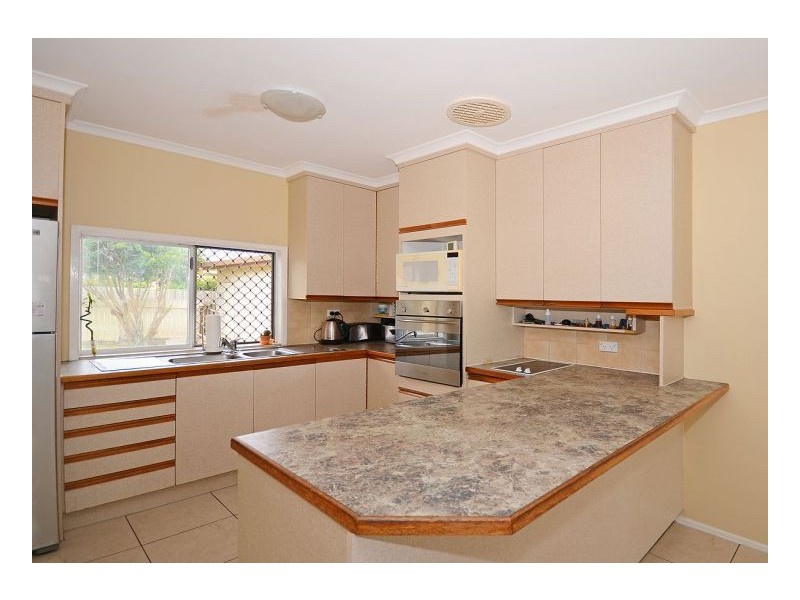 14 Kehlet Street, Point Vernon QLD 4655