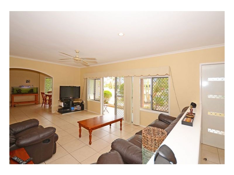 14 Kehlet Street, Point Vernon QLD 4655