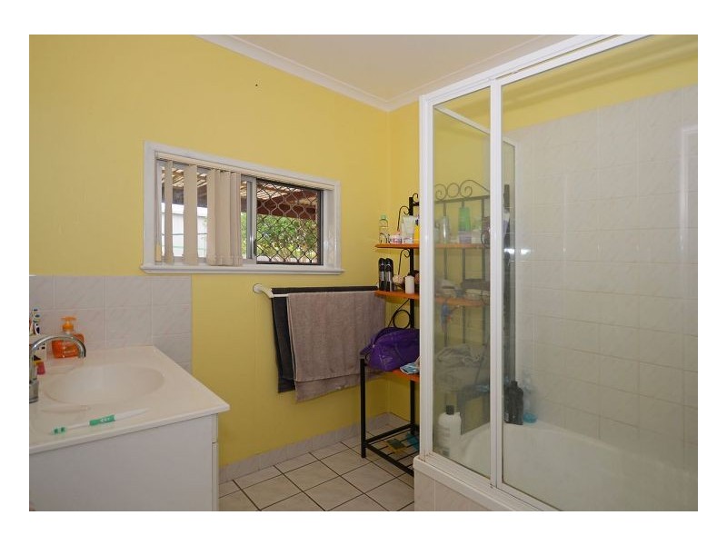 14 Kehlet Street, Point Vernon QLD 4655