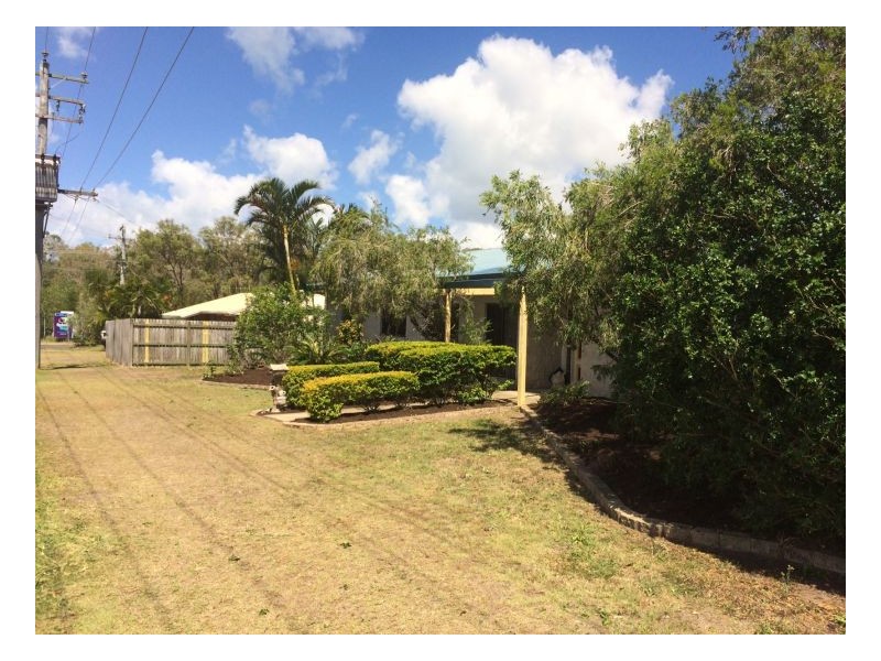 813 Boat Harbour Drive, Urangan QLD 4655