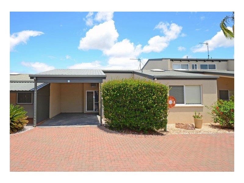 60/1 Ibis Boulevard, Eli Waters QLD 4655