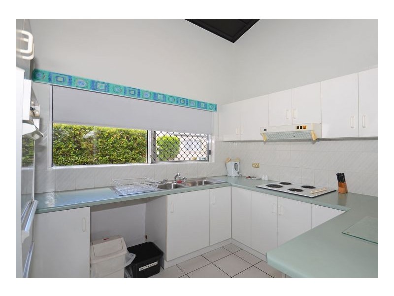 60/1 Ibis Boulevard, Eli Waters QLD 4655