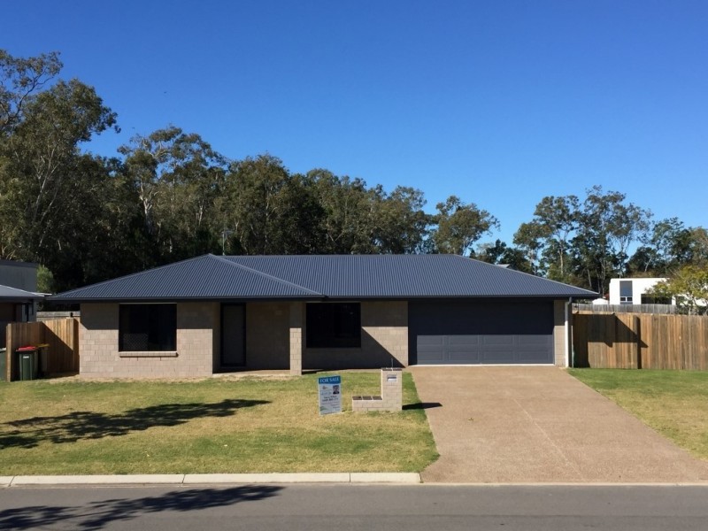 1 Malibu Way, Toogoom QLD 4655