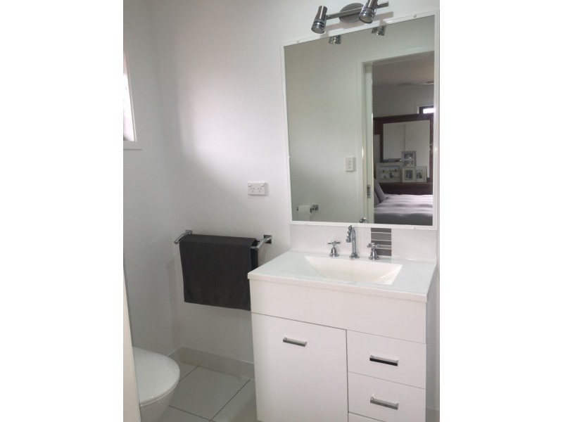 1 Malibu Way, Toogoom QLD 4655