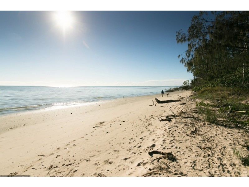 1 Malibu Way, Toogoom QLD 4655