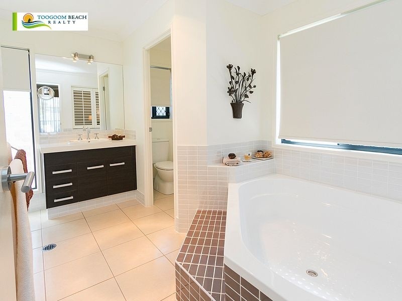 42 Fraser Waters Parade, Toogoom QLD 4655