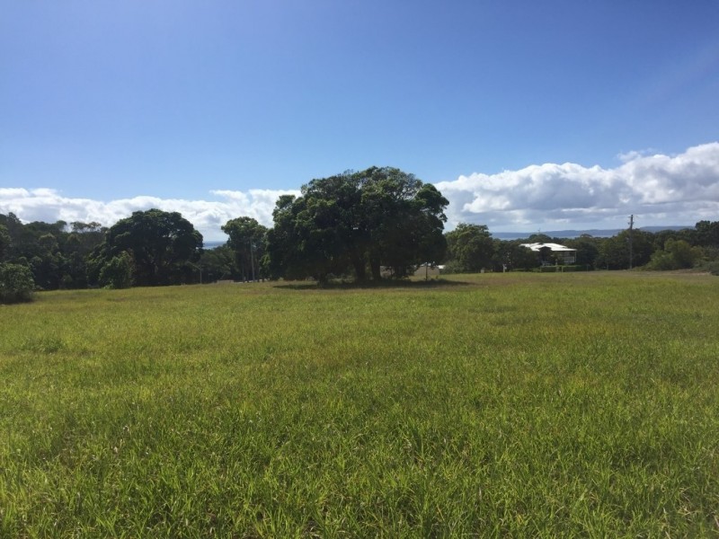 1 Dolphin Avenue, Booral QLD 4655