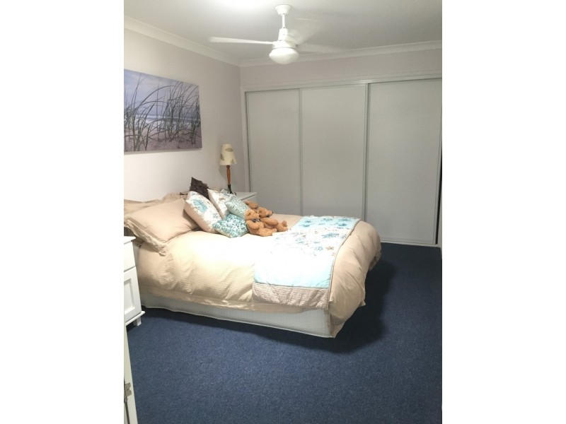 2/11 Beach Walk Court, Toogoom QLD 4655