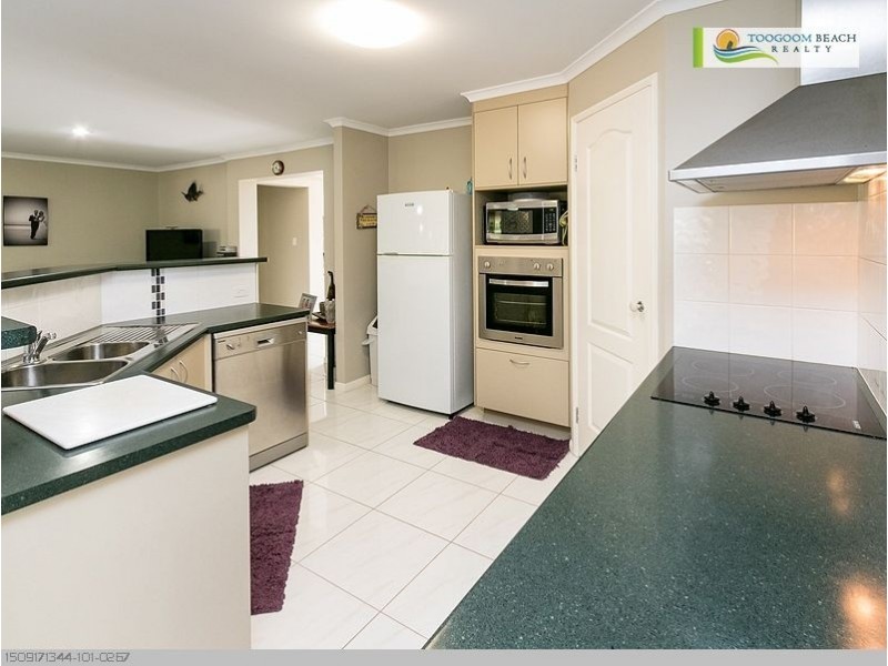 9-11 Delrose Court, Toogoom QLD 4655