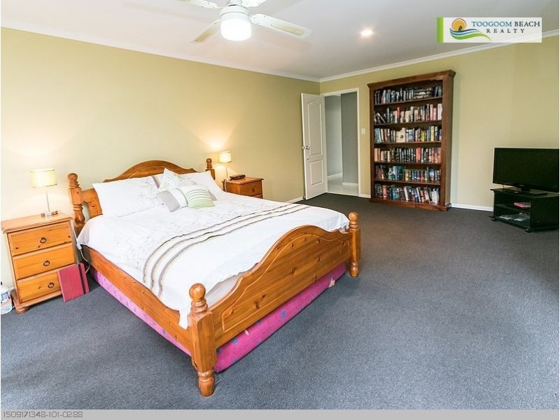 9-11 Delrose Court, Toogoom QLD 4655