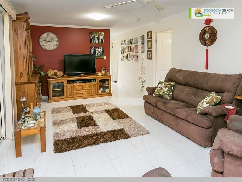 9-11 Delrose Court, Toogoom QLD 4655