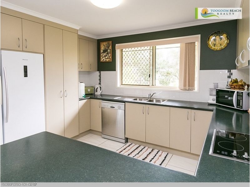 9-11 Delrose Court, Toogoom QLD 4655