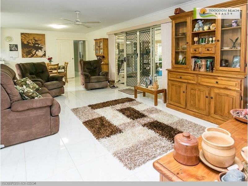 9-11 Delrose Court, Toogoom QLD 4655