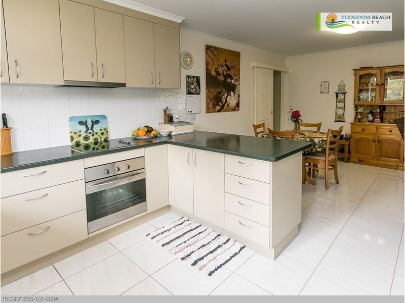 9-11 Delrose Court, Toogoom QLD 4655