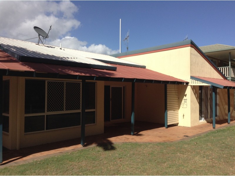 120 Kingfisher Parade, Toogoom QLD 4655