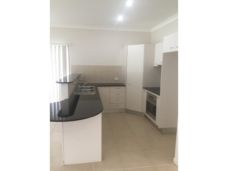 14 Oyster Court, Toogoom QLD 4655