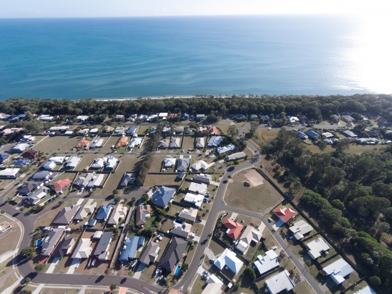 2 Swan View Court, Toogoom QLD 4655