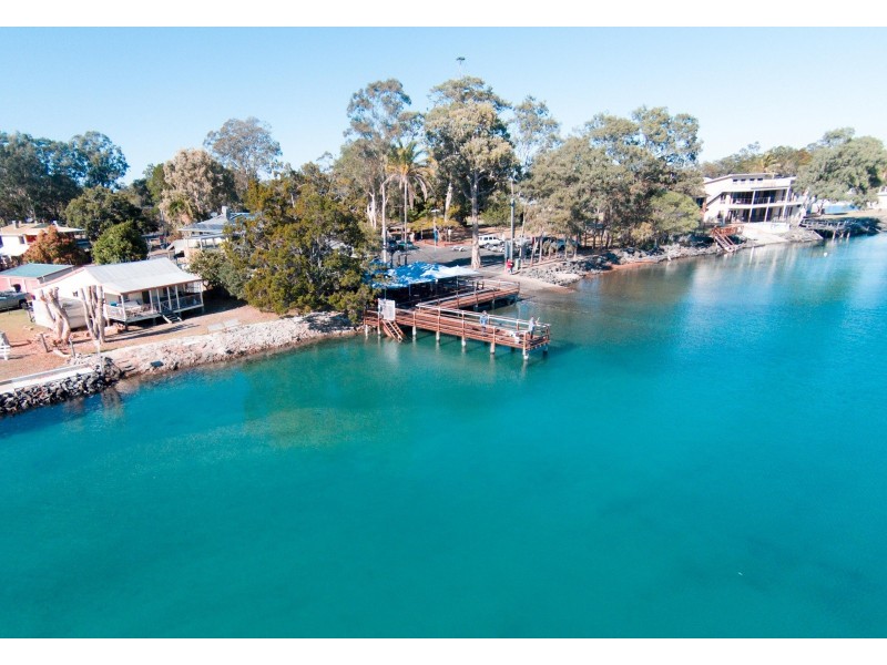 4 Twin Fin Court, Toogoom QLD 4655