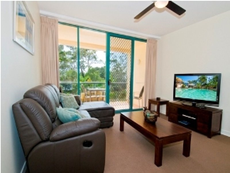 11/465 Esplanade, Torquay QLD 4655