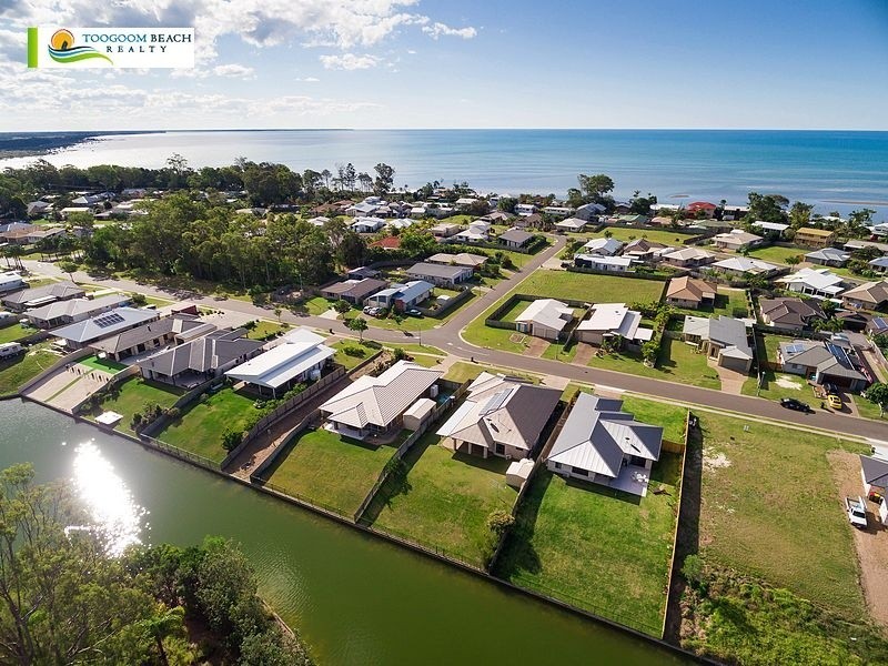 35 NORTHSHORE AVE, Toogoom QLD 4655
