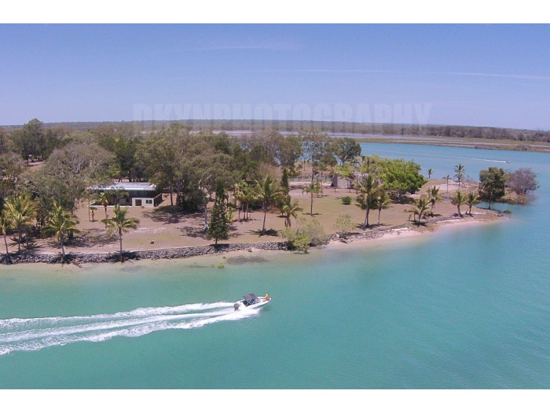 6 HELM ST, Toogoom QLD 4655