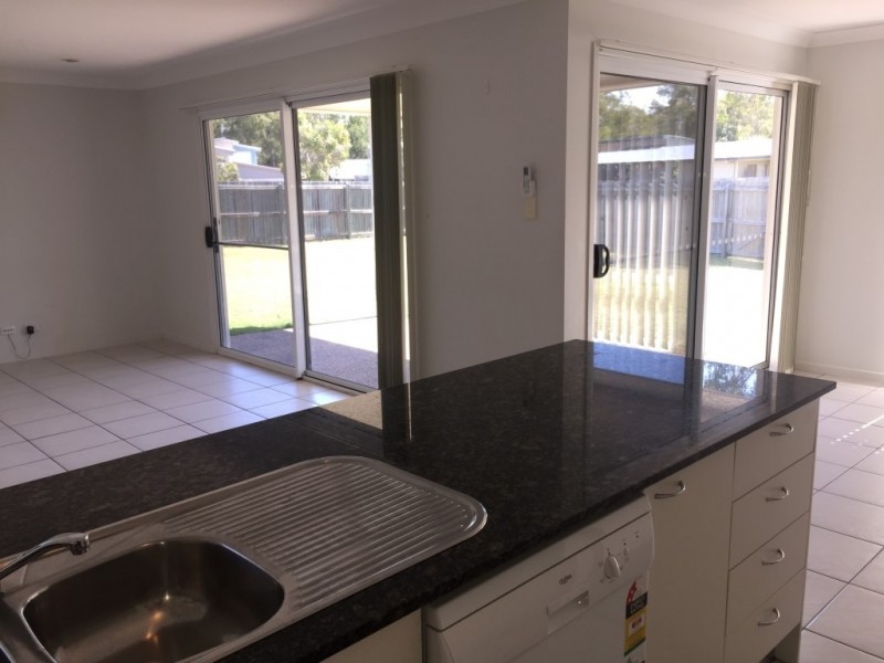 5 NORTHSHORE AVE, Toogoom QLD 4655