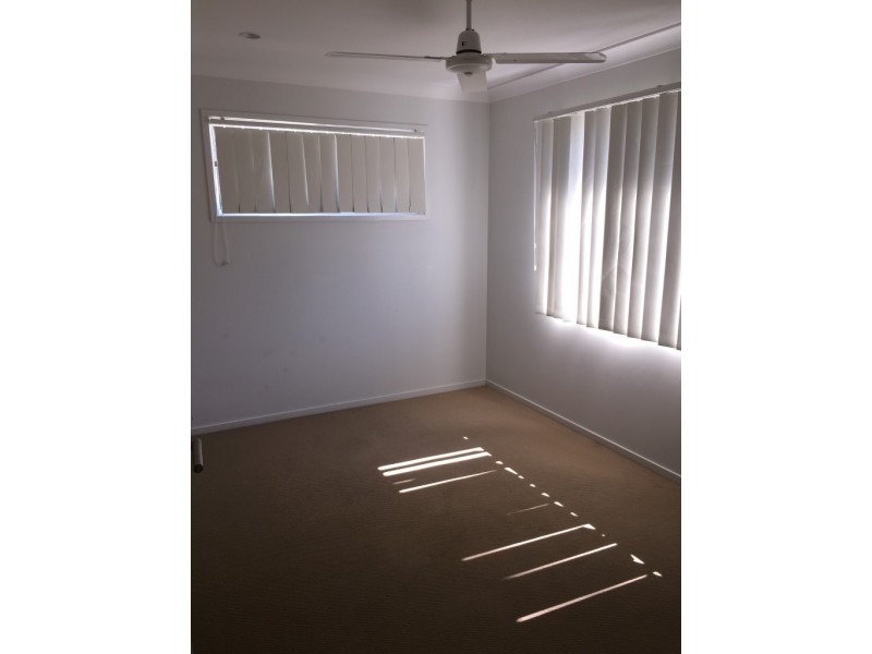 5 NORTHSHORE AVE, Toogoom QLD 4655