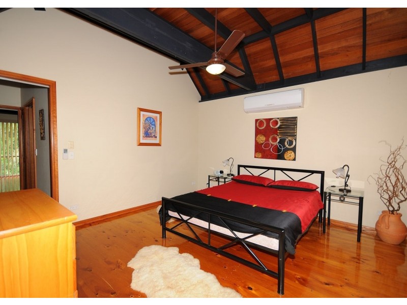 18 RIES RD, Toogoom QLD 4655