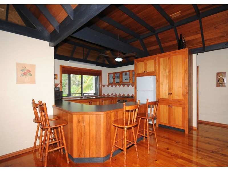 18 RIES RD, Toogoom QLD 4655