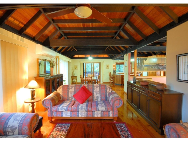 18 RIES RD, Toogoom QLD 4655