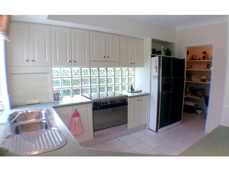 174 Kingfisher Parade, Toogoom QLD 4655