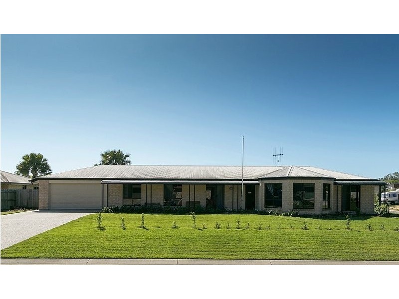 17 Tree View Road, Toogoom QLD 4655
