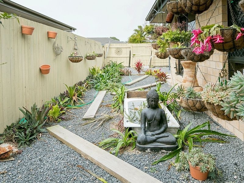 17 Tree View Road, Toogoom QLD 4655