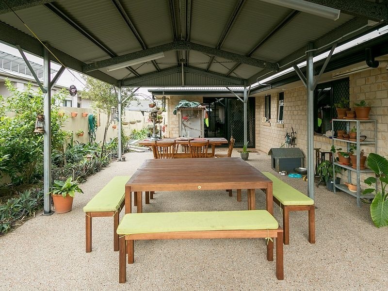 17 Tree View Road, Toogoom QLD 4655