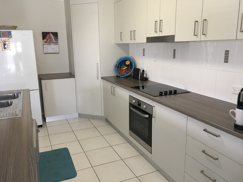 32 SEASHORE WAY, Toogoom QLD 4655