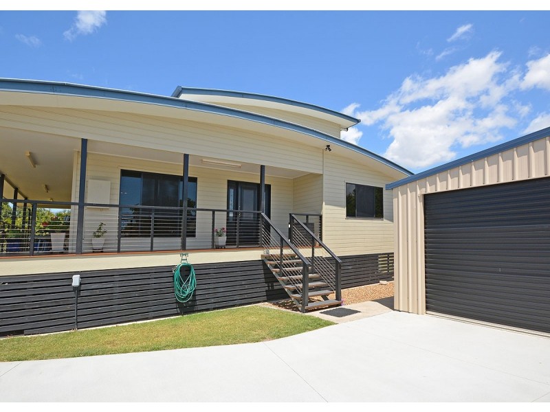 61 Waterview Drive, Dundowran Beach QLD 4655