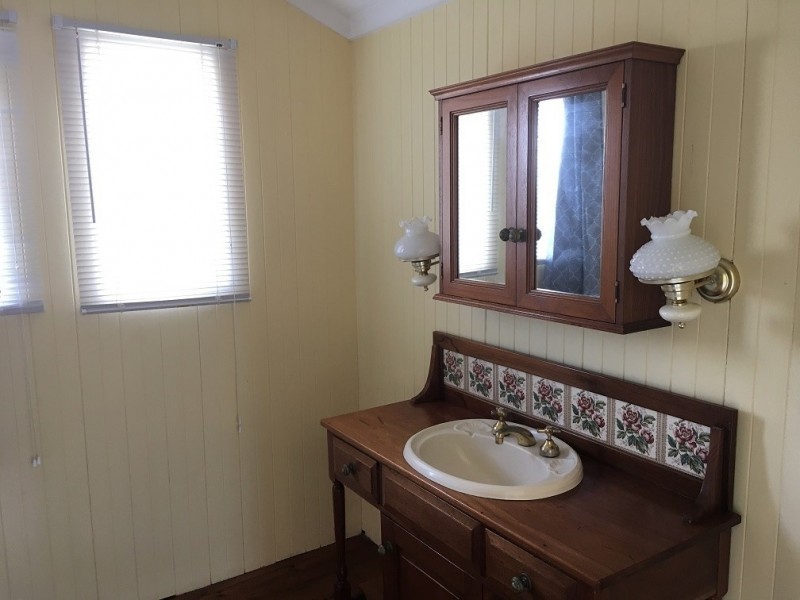 5 BEACH WALK CT, Toogoom QLD 4655