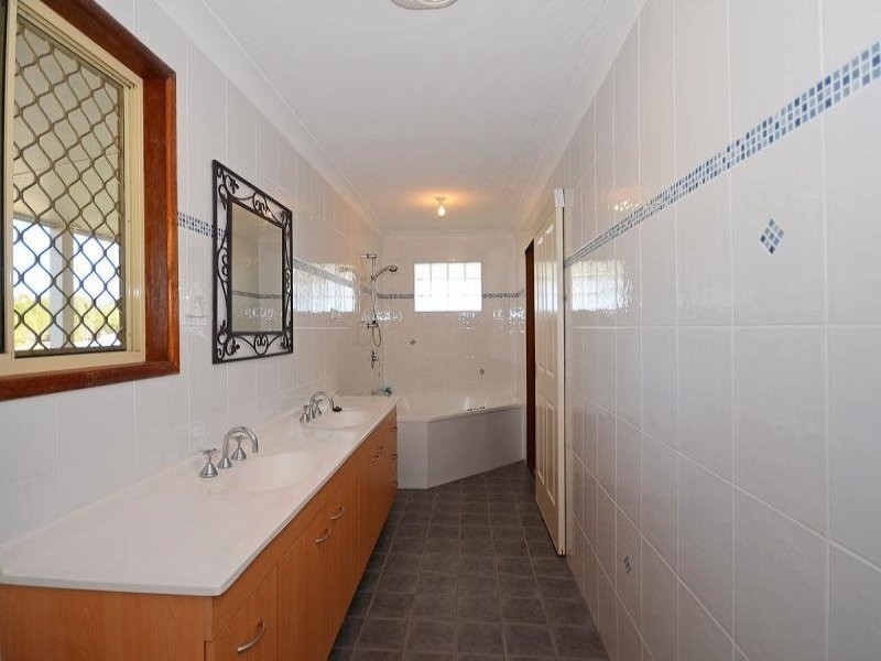 171 KINGFISHER PDE, Toogoom QLD 4655