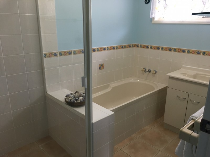 12 Trevalli Court, Toogoom QLD 4655