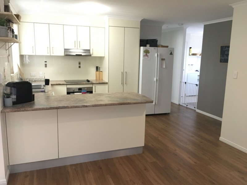 6 Swan View Court, Toogoom QLD 4655