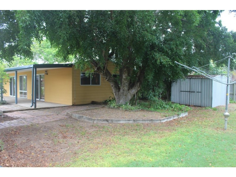 37 DESMOND DR, Toogoom QLD 4655