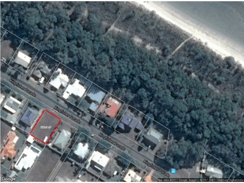 121 Kingfisher Parade, Toogoom QLD 4655