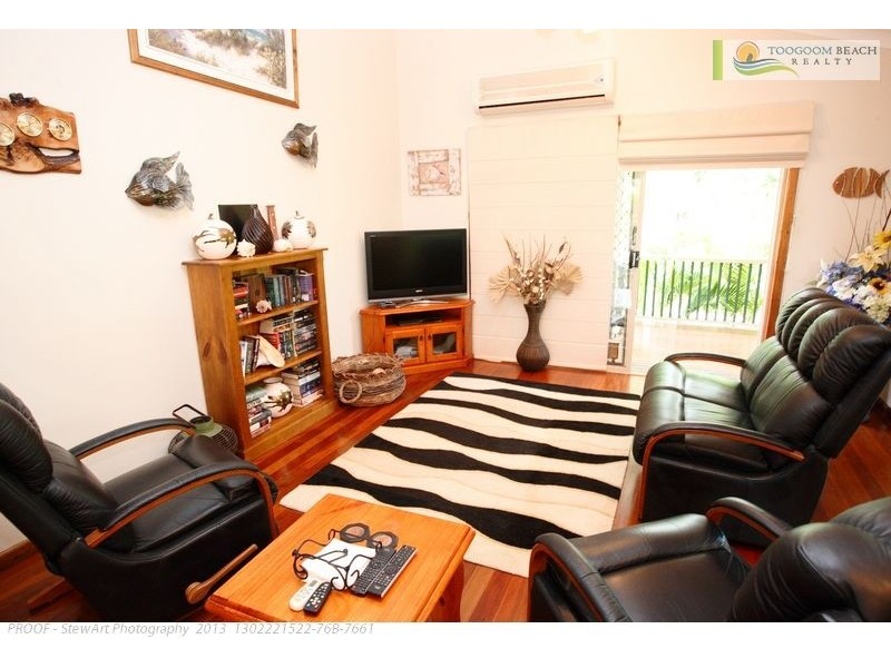 115 Kingfisher Pde, Toogoom QLD 4655