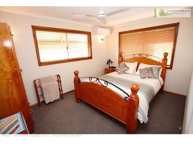 115 Kingfisher Pde, Toogoom QLD 4655