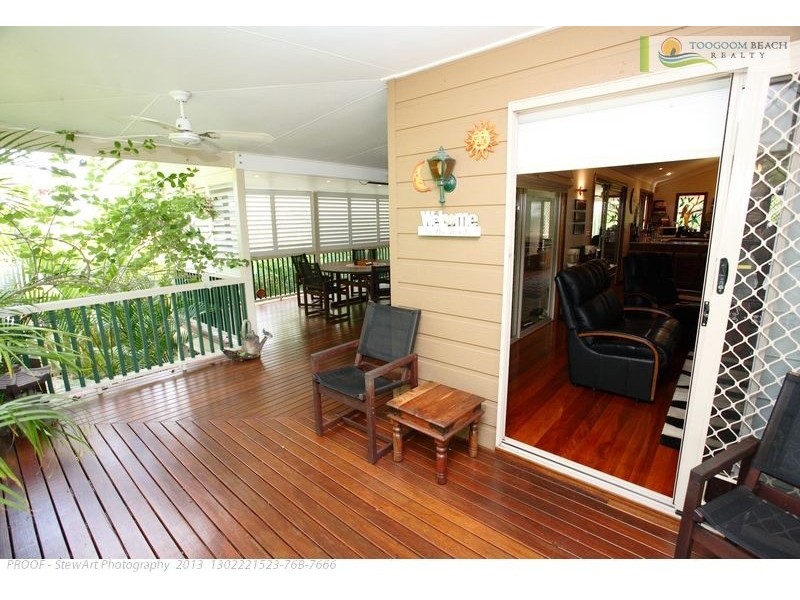 115 Kingfisher Pde, Toogoom QLD 4655